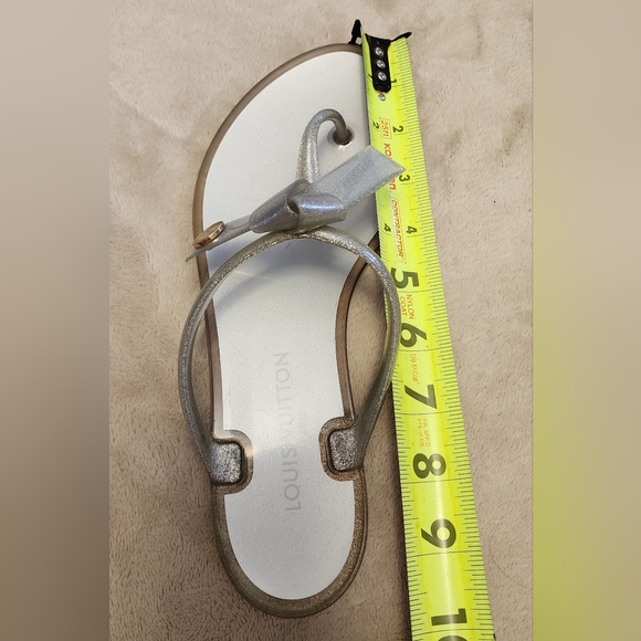 LOUIS VUITTON Silver Jelly Sandals for women in EU 38 Authentic - Picture 10 of 11